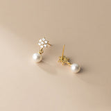 Flower Pearl Stud Earrings